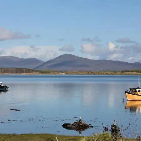 An Nead Beag Only 2 Miles From