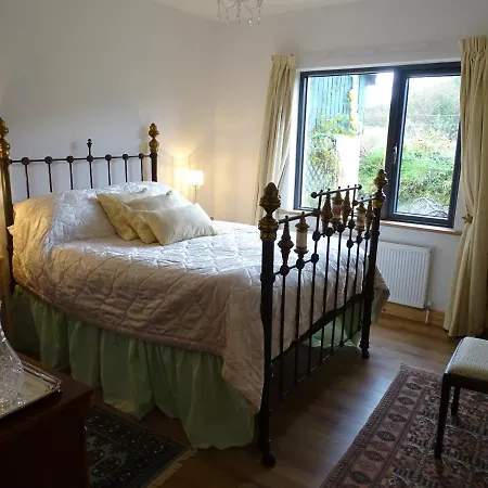 An Nead Beag Only 2 Miles From Holiday home *