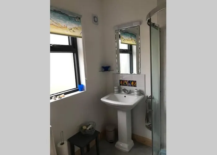 An Nead Beag Only 2 Miles From Nyaraló