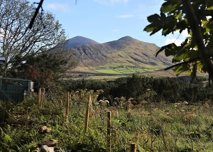 An Nead Beag Only 2 Miles From Nyaraló *